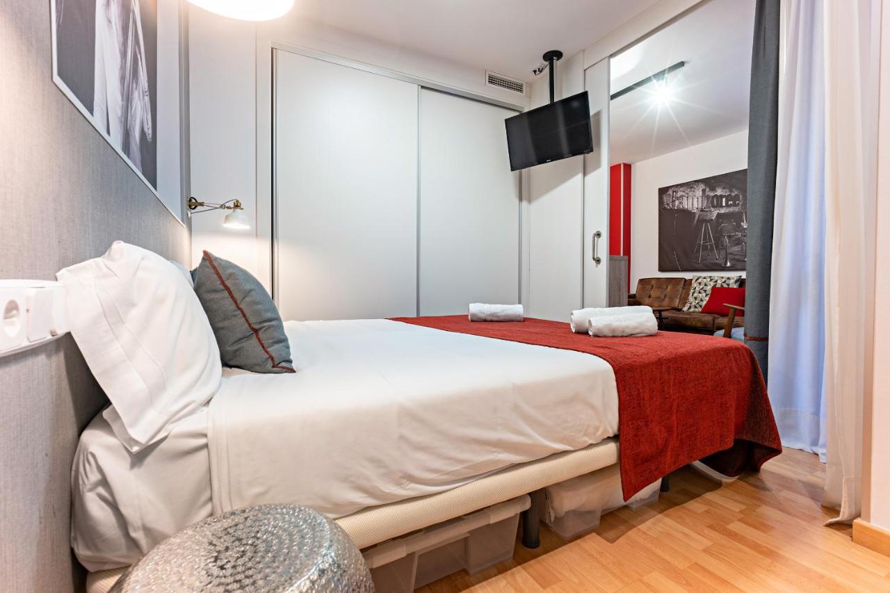 Habitat Apartments Hot Jazz Barcelona Bagian luar foto