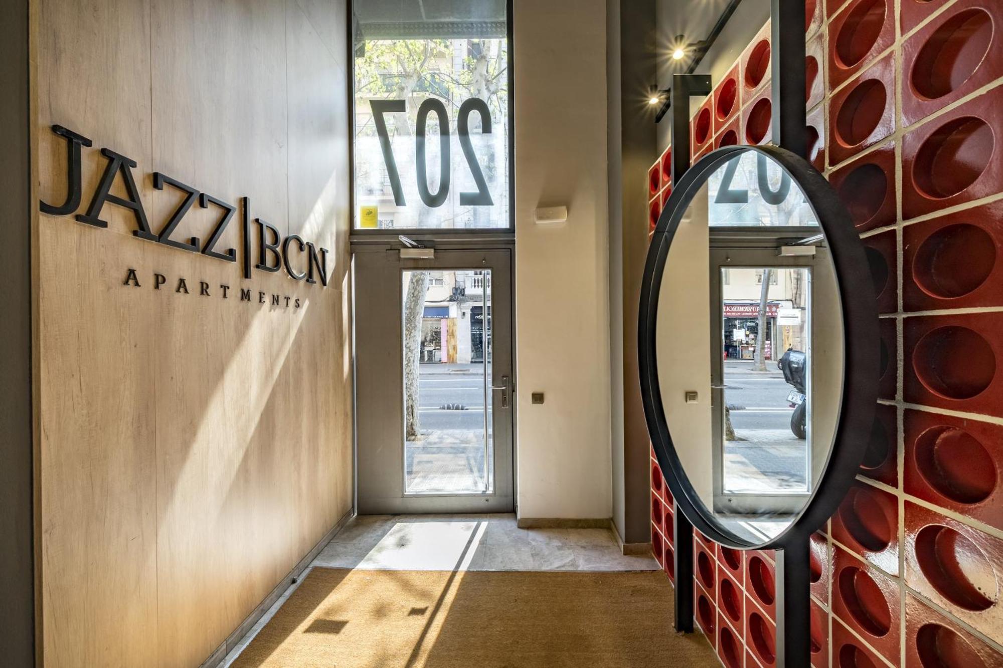 Habitat Apartments Hot Jazz Barcelona Bagian luar foto